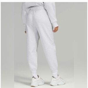 Lululemon relaxed high rise jogger